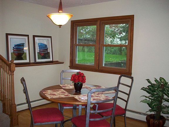 Open dinette great for parties!