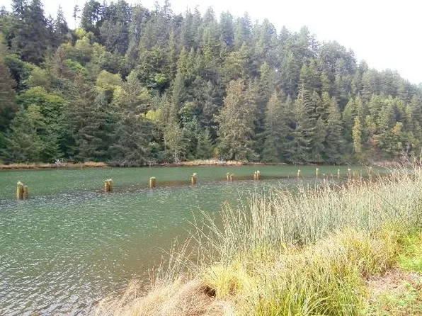 Riverside Manor II, 1595 Hawthorne Ave #22, Reedsport, OR 97467
