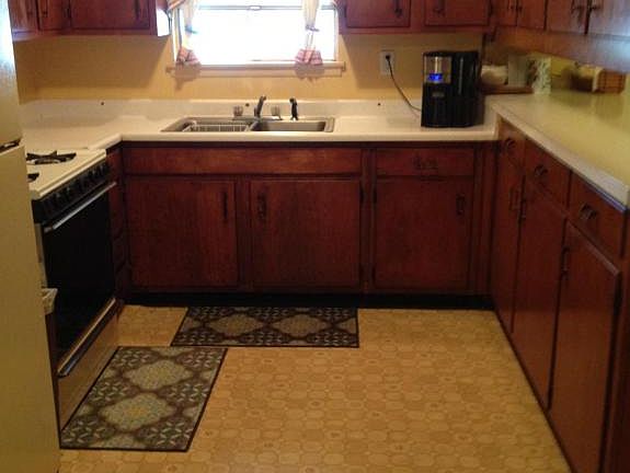 5th image of 519 Newcastle Dr