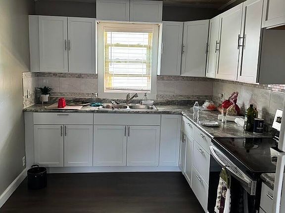 2nd image of 513 6th Ave W
