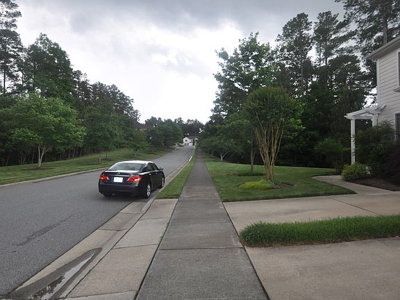 2nd image of 206 Charleston Ln