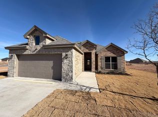406 Essex Ln, Wolfforth, TX 79382