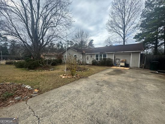 103 Highpoint Dr, Warner Robins, GA 31093