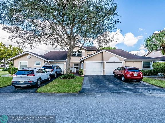 2nd image of 1272 W Lakes Dr #1272