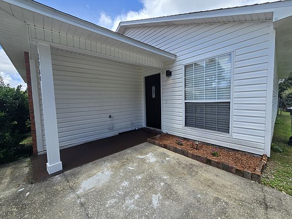 2nd image of 8900 Forest Oak Dr