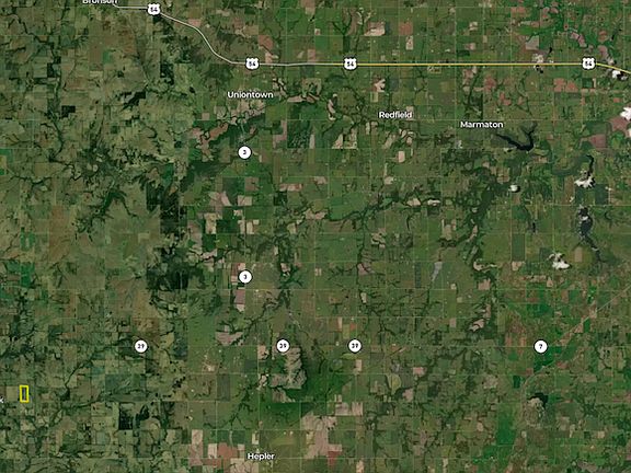 3rd image of 22250 Wallace Rd