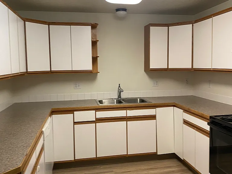 623 NE Larch Ave — Photo 6