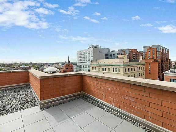 4th image of 53 Boerum Pl APT 10F
