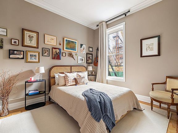 5th image of 670 President St APT 1C