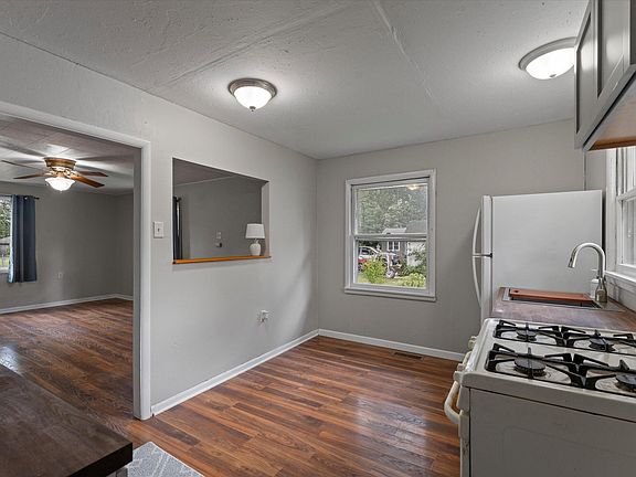 4th image of 70324 Fairfield Dr