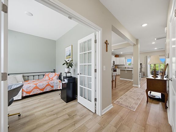 3rd image of 664 Cloudreach Rd