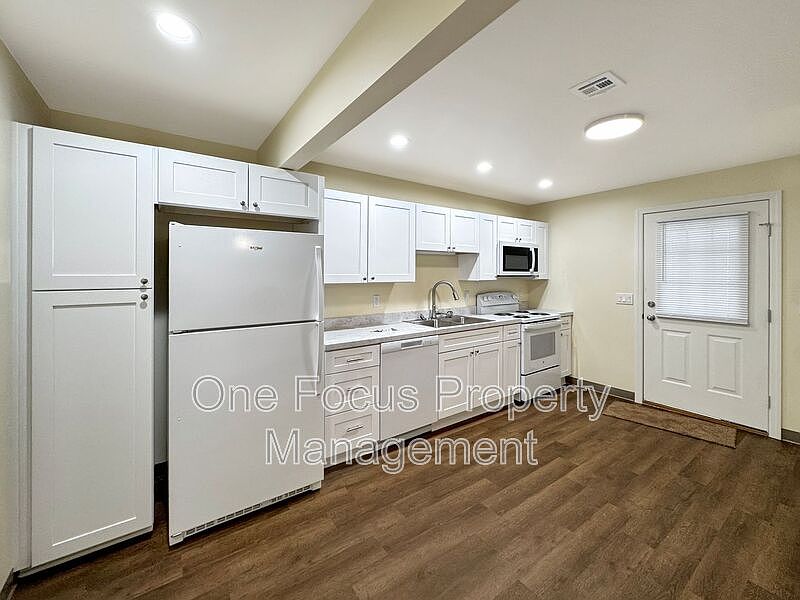 1st image of 515 Allegheny St