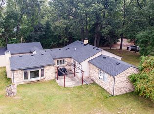 8235 Narise St, Westland, MI 48185