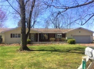 1074 Hawthorne Ln, Rochester, IN 46975