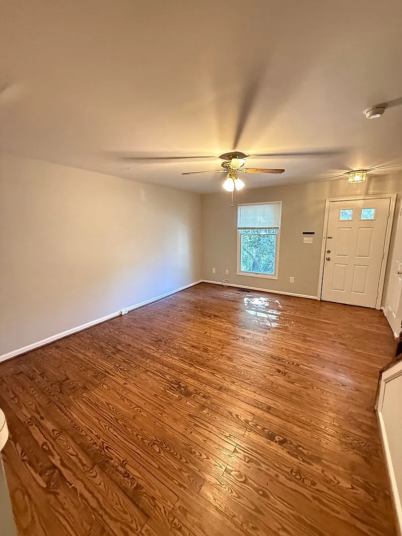 5003 9th Street — Photo 3
