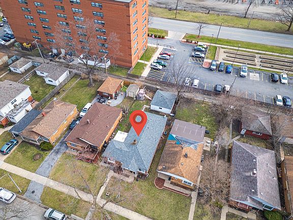 2nd image of 14633 Edbrooke Ave