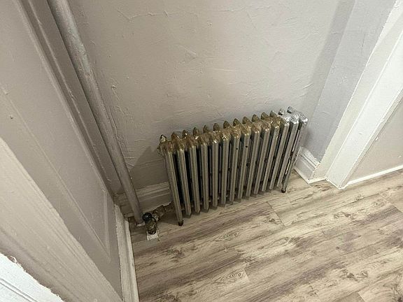 5th image of 424 E 148th St APT 2E