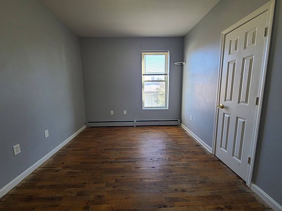 4th image of 331 Park St #11496378