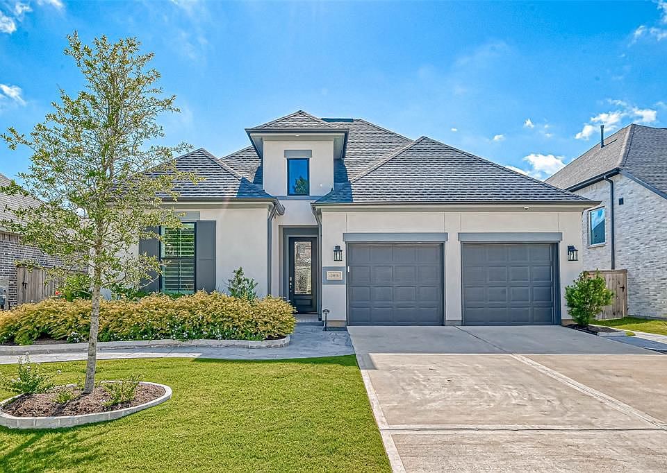 1st image of 24918 Flint Lake Dr
