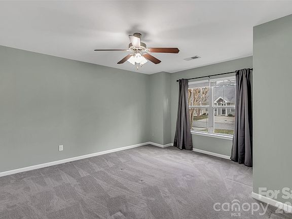5th image of 108 Lassiter Ct