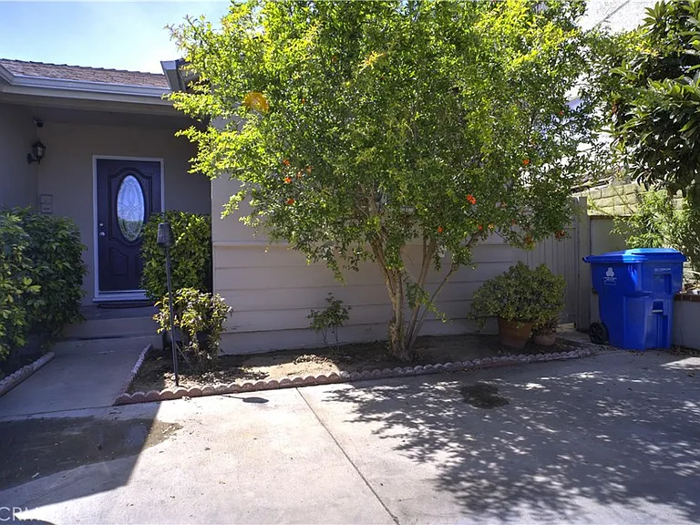8163 Willis Ave — Photo 33