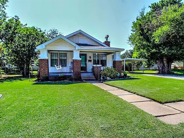 432 S 6th St, Yukon, OK 73099