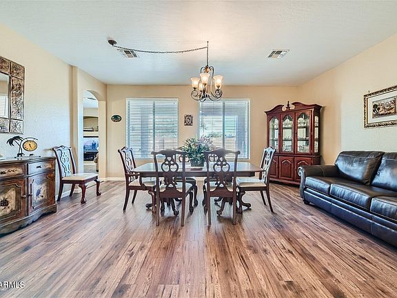 5th image of 1298 E ALTADONNA Court