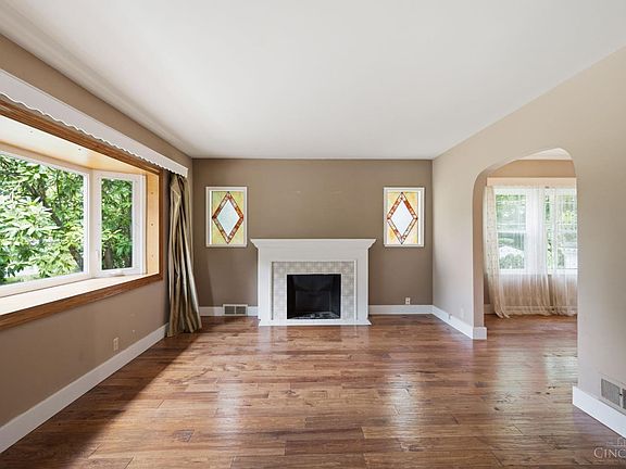 5th image of 3605 E Galbraith Rd