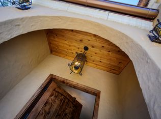 425 Barbara Way, Hillsborough, CA 94010