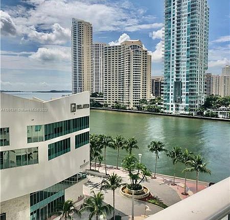 2nd image of 300 S Biscayne Blvd #L-1028