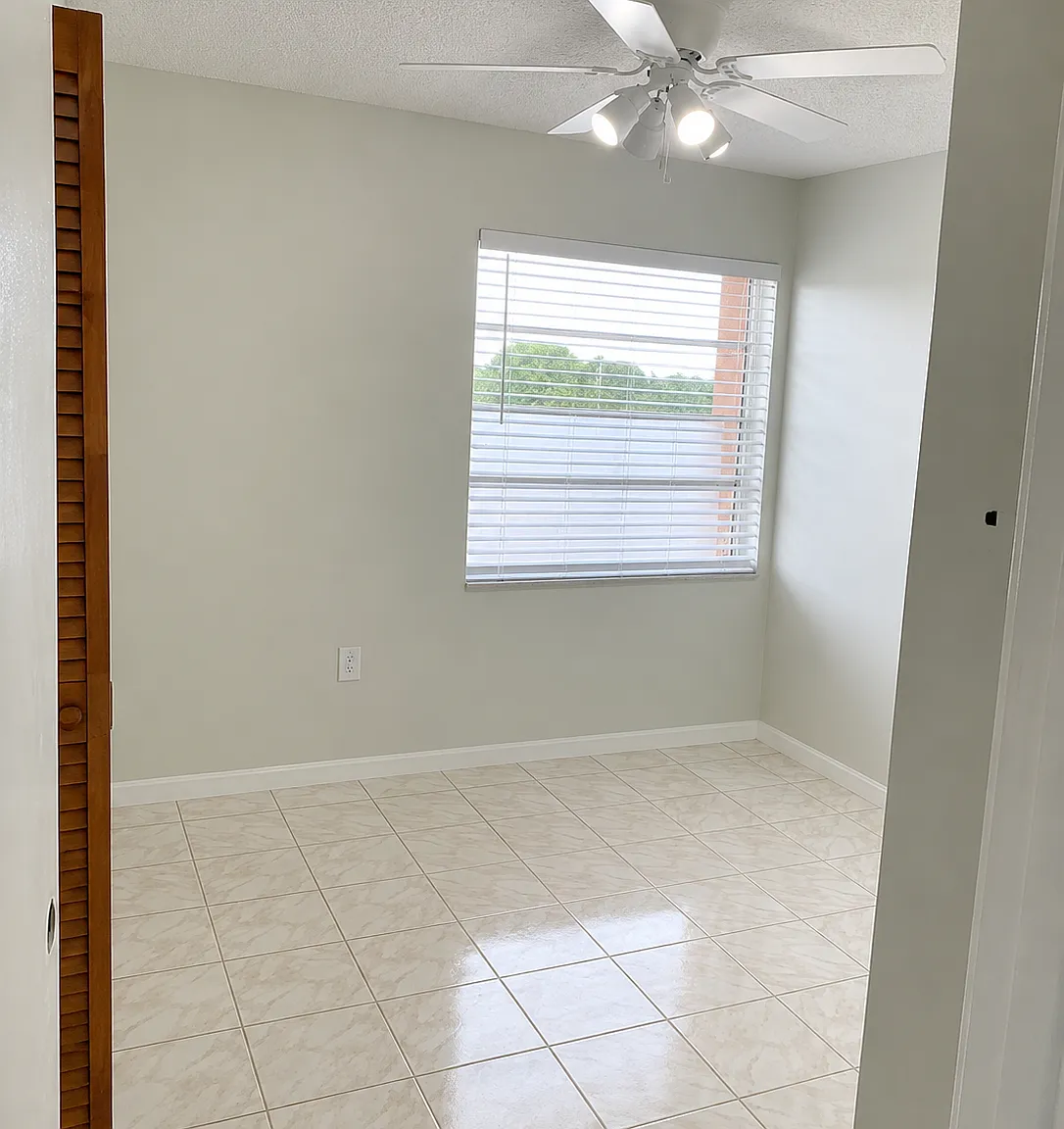 2 bed, 725 sqft, $2,200 — Photo 4