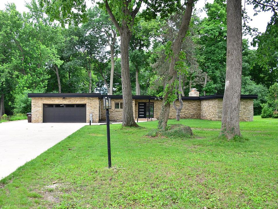 1st image of 13815 W Robin TRAIL