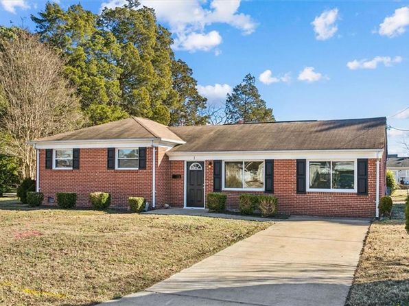 1 Longwood Dr
