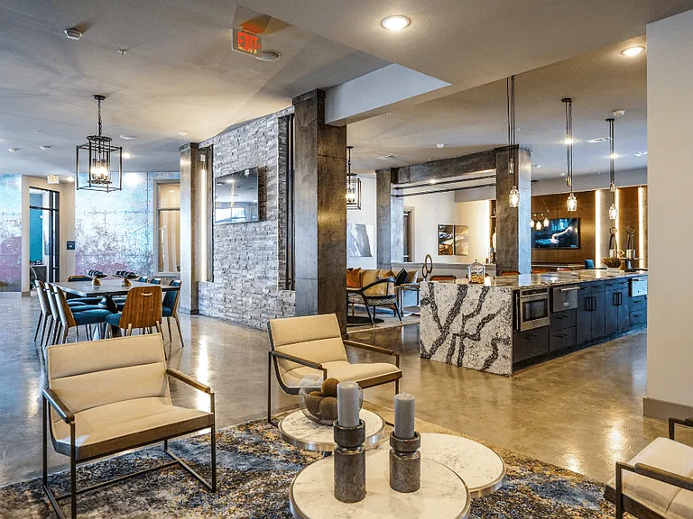 The Grand at Manor Apartments — Photo 24