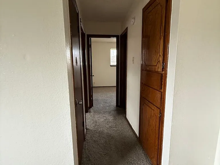Fox Valley Apartments — Photo 37