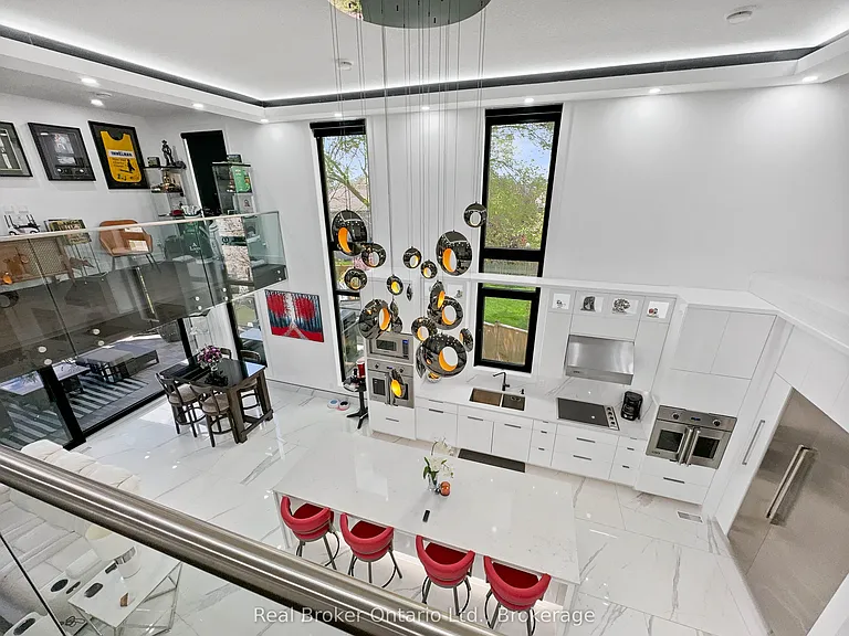 19 Zavarella Ct — Photo 11