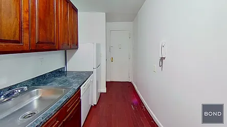 Rented by Bond New York