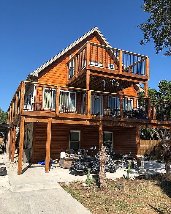 1st image of 161 Circle Dr