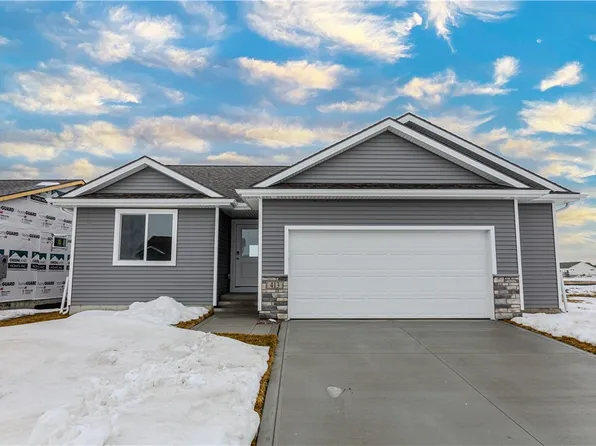 413 Fireside Dr NW, Bondurant, IA 50035