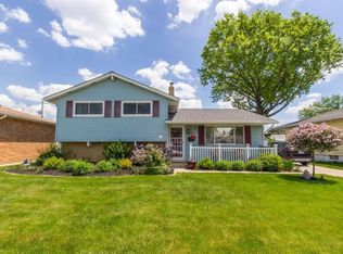6095 Langer Dr, Brookpark, OH 44142
