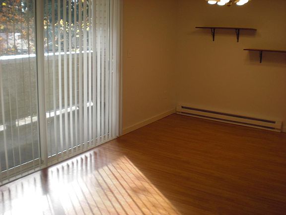 4th image of 13513 NE 130th Way