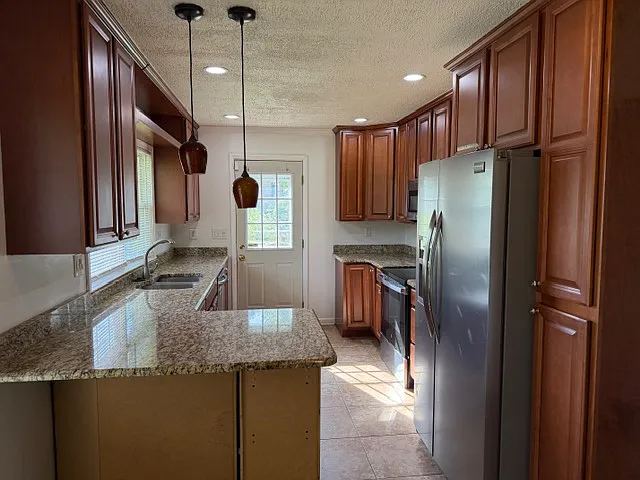 120 Chick Springs Rd — Photo 2