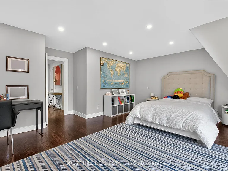 29 Webster Ave — Photo 33