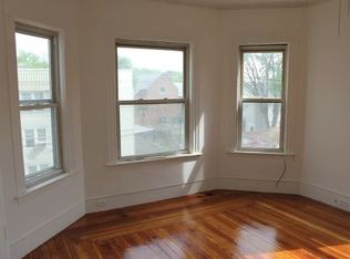 46 Rivers Ave APT 3L, Chicopee, MA 01013