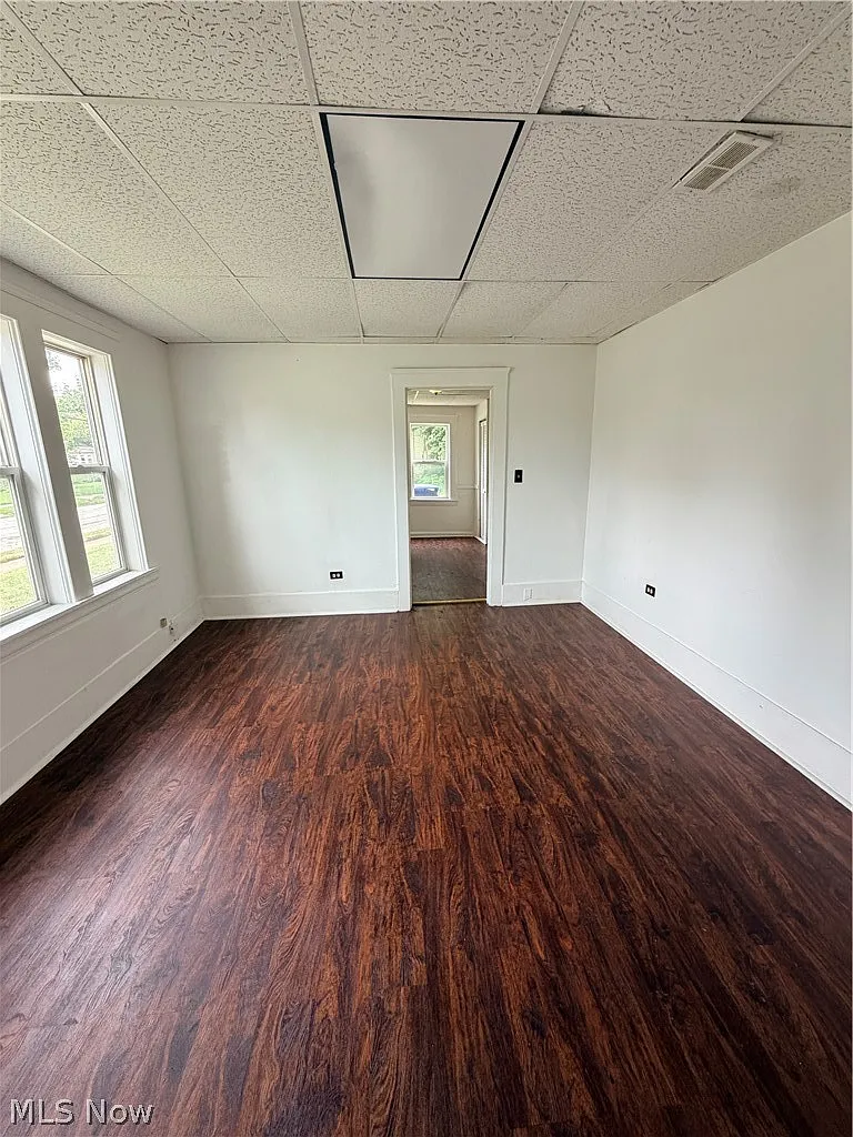 4 bed, 1.0 bath, $1,575 — Photo 3