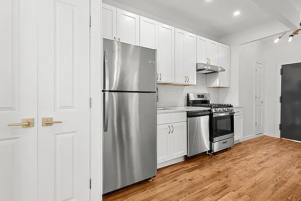 Rented by Corcoran | media 3