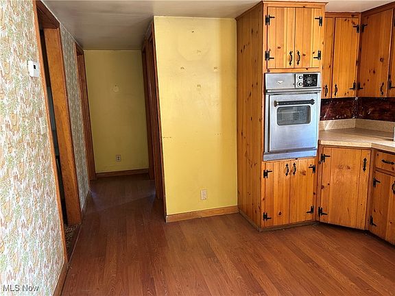 5th image of 21 Hazel Ave