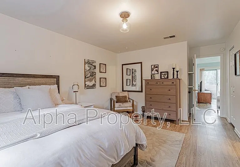 2601 Duncan Chapel Rd #J202 — Photo 16