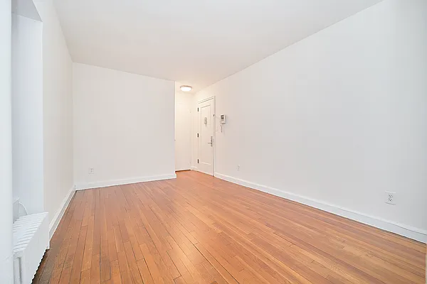 Rented by Living New York | media 2