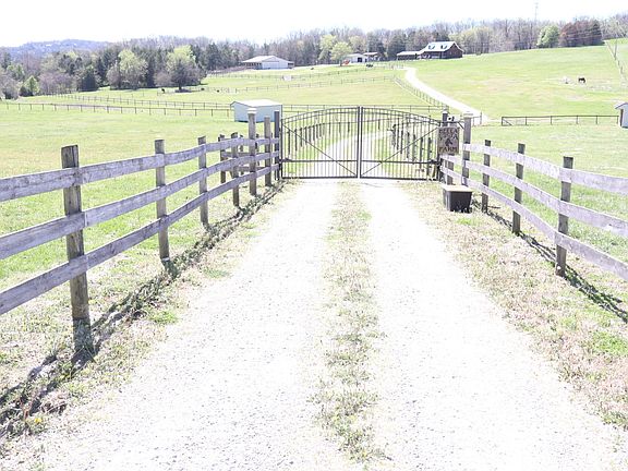 2nd image of 642 Beech Bottom Rd